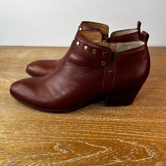 Franco Sarto Shoes Franco Sarto Geneva Ankle Boots Mahogany